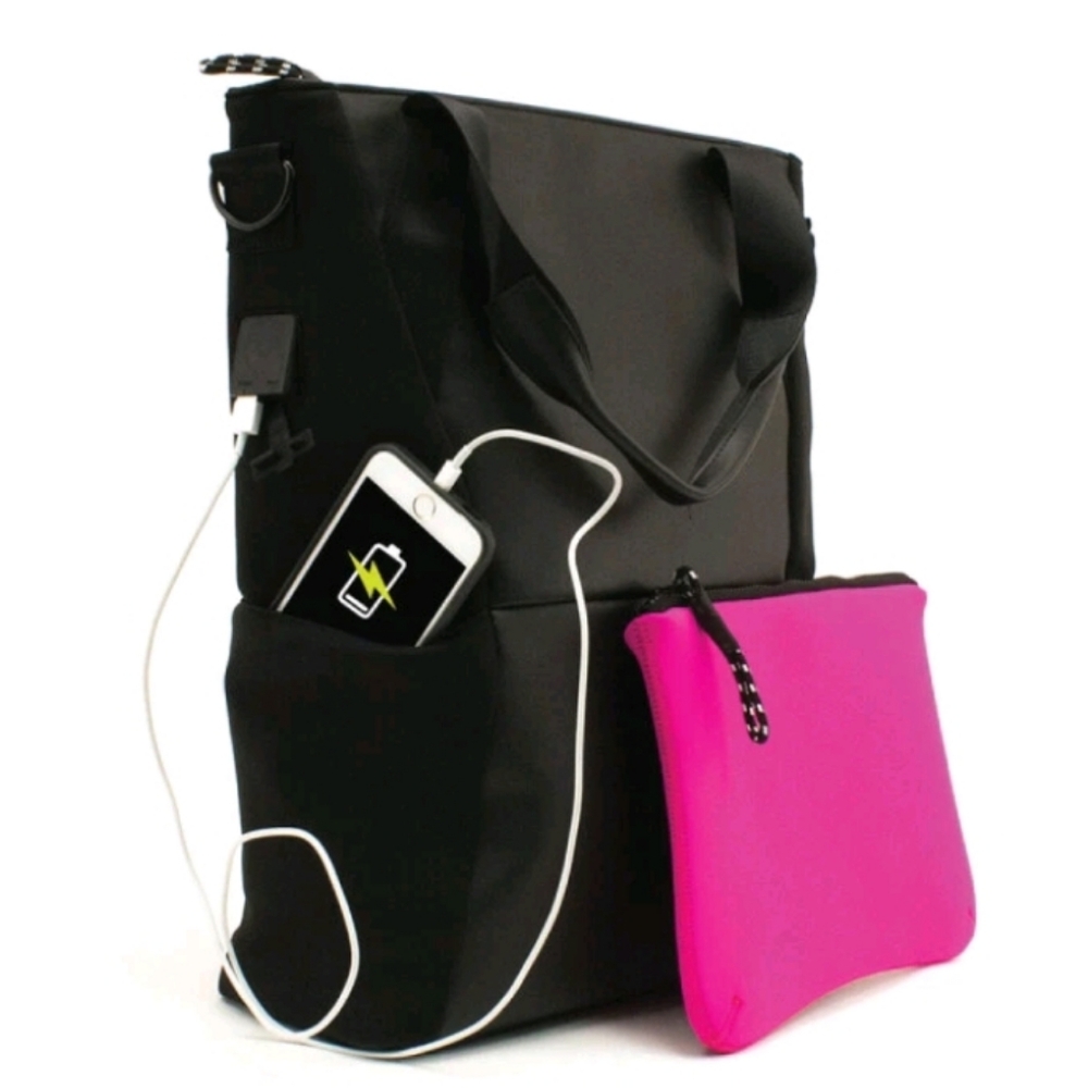 M-Edge Tech Tote Bag with Charging  Cables & Battery